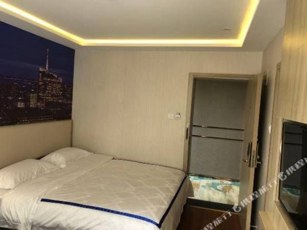 Super 8 Hotel (Beijing Qianmen Tiantan Park Dongmen)
