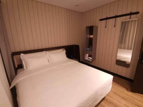 Hanting Hotel Beijing West Railway Station Tianning Temple