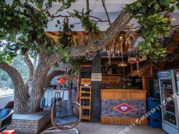 Shuiwan Buluo Resort