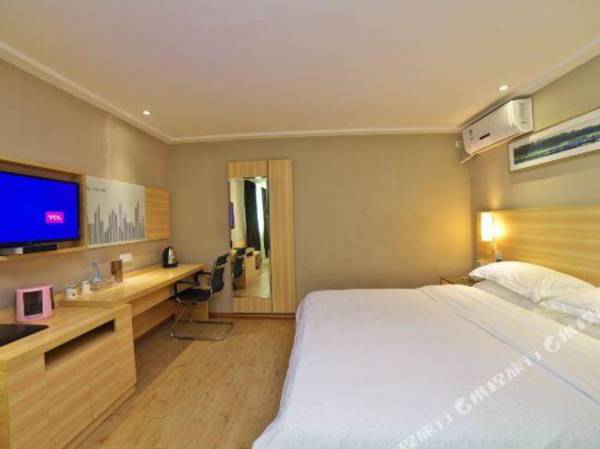 Oriental Holiday Hotel