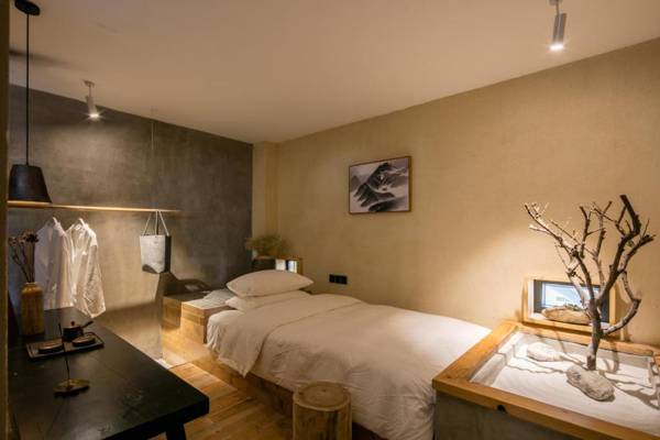 Shangri-La Karesansui Hotel