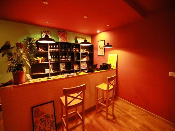 Jiuzhaigou Huajianji Inn