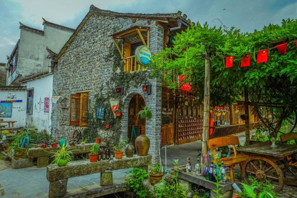 Xidi Kunlun International Hostel