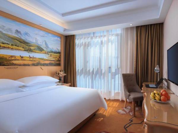 Vienna Hotel Anhui Jixi High-Speed Railway Station