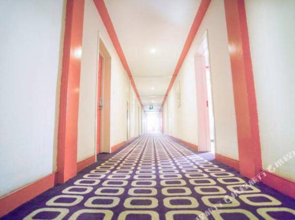 Pod Inn (Huangshan Railway Station)