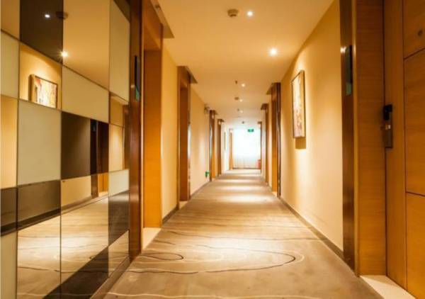 City Comfort Inn Hezhou Municipal Square