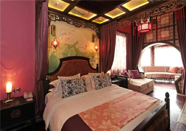 Dockside Boutique Hotel (In Xizha Scenic Area - ticket included)