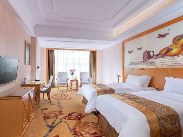 Vienna International Hotel Yangjiang Jiangcheng District Government Brach