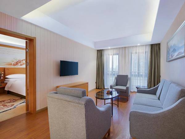 Vienna Hotel Anhui Chizhou Changjiang South Road