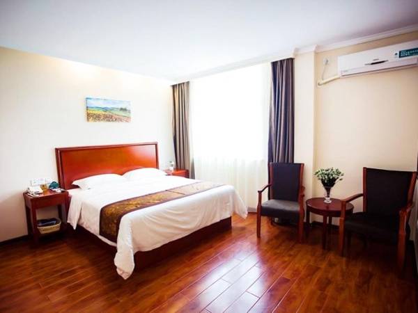 GreenTree Inn HeNan XinXiang LaoDong S) Street ZangYing Bridge Business Hotel