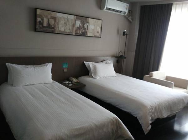 Jinjiang Inn Select Zhenjiang Middle Yangzi Road