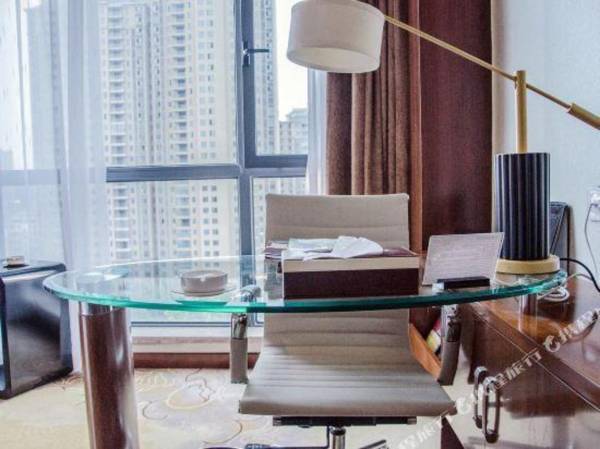 Chu Zhou Jin Peng Guang Chang Hotel