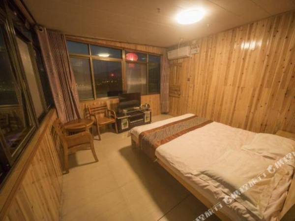 Yunshuiyao Brigdehead Inn