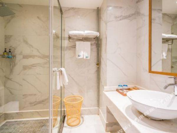 Wolonggu Forest Hotel