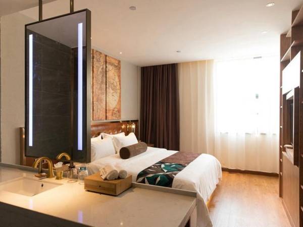 James Joyce Coffetel·Xiaogan Dawu Town Fuxing Mall