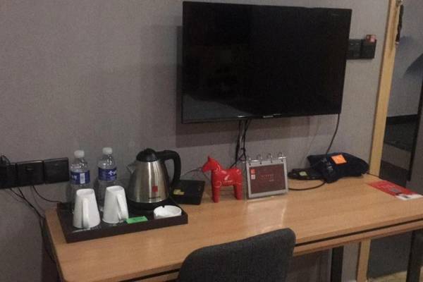 JUN Hotels Hebei Baoding Rongcheng Baiyangdian High-Speed Railway Station