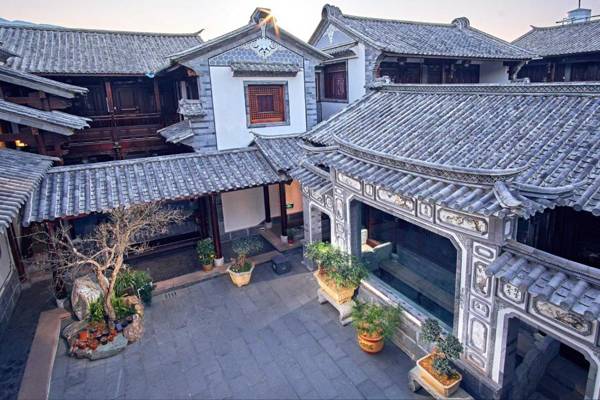 Shaxi Aoding Courtyard