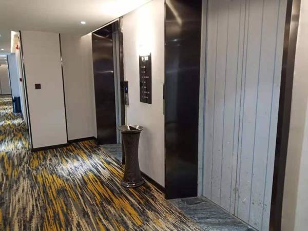 Pai Hotel Xingyi Wanfenglin High-speed Railway Airport