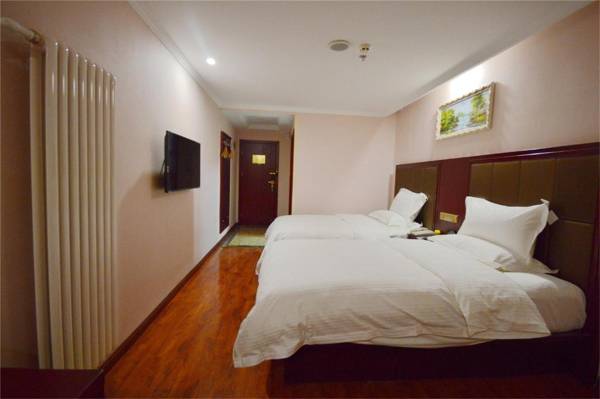 GreenTree Inn Jiangsu Suqian Sihong RenminS)Road Walking Street Express Hotel