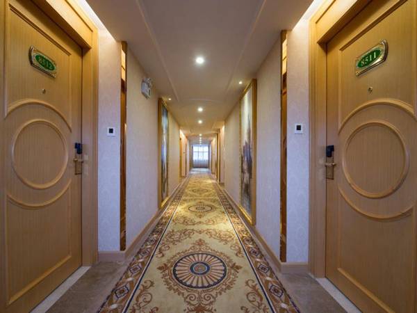 Vienna Hotel Meizhou Xingning District Plaza