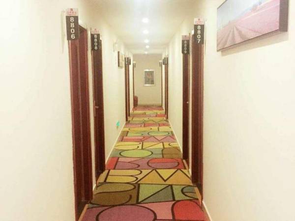 Shell Huanggang Luotian County Fengcheng Avenue Hotel