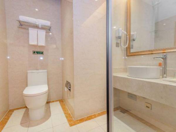 Vienna International Hotel (Huanggang Dongmen Road)