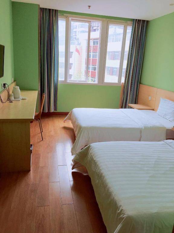 7Days Inn Chongqing Wanzhou Wanda Plaza