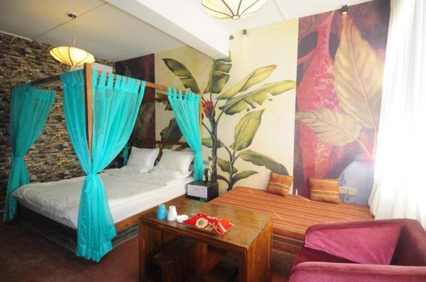 Warm Flowers Guesthouse