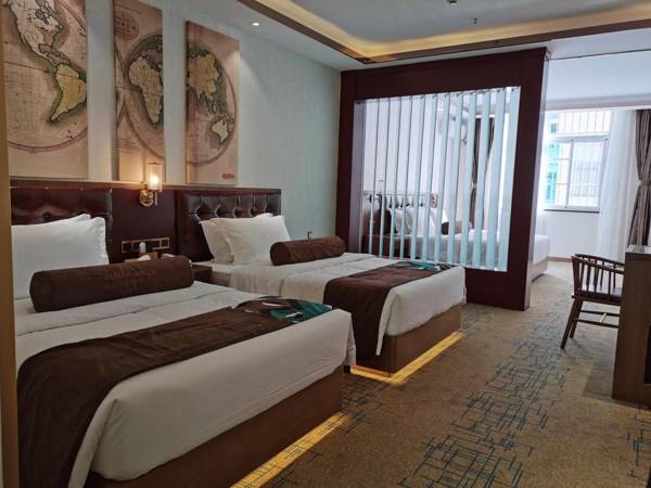 James Joyce Coffetel Lijiang Ancient City Dashuiche