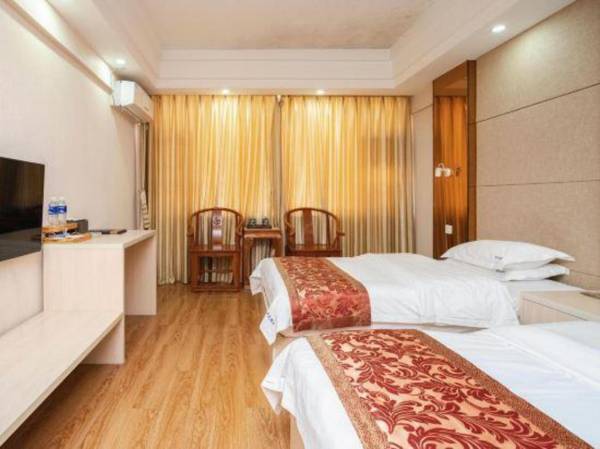 Li Jiang Min Hang Lan Tian Jiu Dian Ji Chang Da Ba Yuan Dian