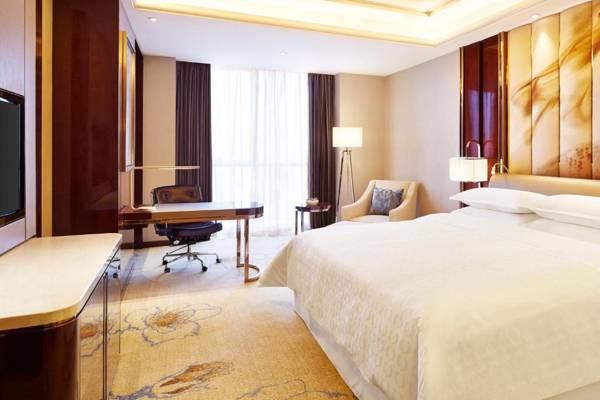 Workspace - Sheraton Grand Zhengzhou Hotel