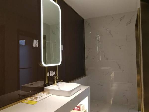 7Days Inn Zhengzhou Jinshui Road Zijingshan Subway Station