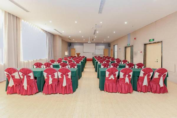 Ji Hotel Zhengzhou International Convention Centre Zhongzhou Avenue