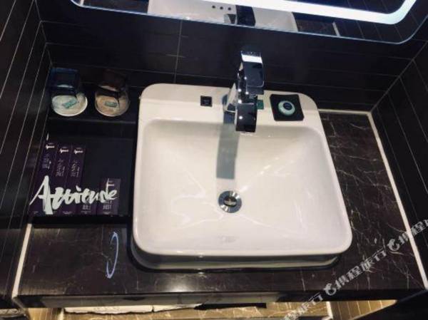 Xana Hotelle·Zhengzhou North Passenger Terminal