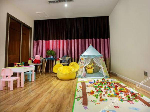 Longhu Tiantian Holiday Hotel