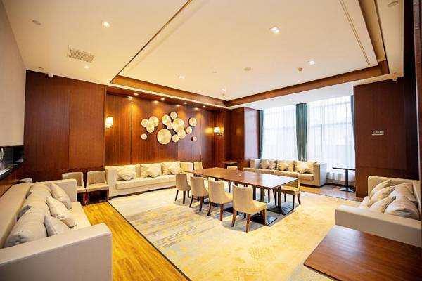 Starway Hotel Zhengzhou Erqi Plaza Minggong Road