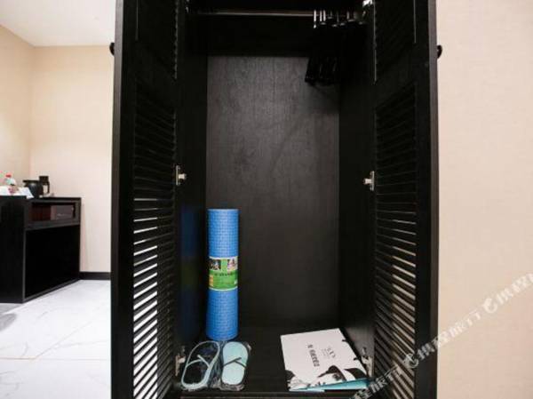 Xana Hotelle (Zhengzhou Fu Tower Qilihe Metro Station)