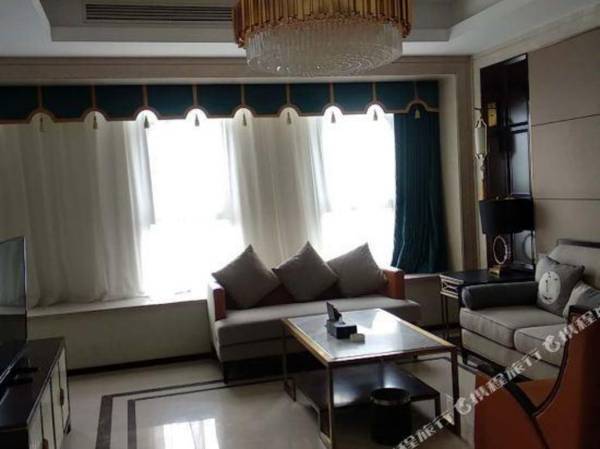 Xinzheng Junhe Hotel