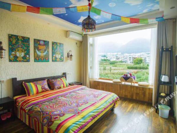 Da Li Qi Cai Yun Duo Inn