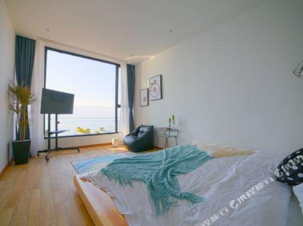 Da Li Qi Gu Ying Yue Hai Jing Inn