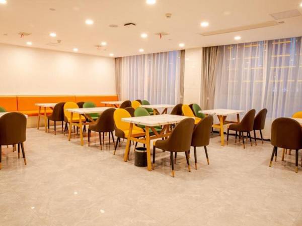 Green Tree Inn Express Fuyang Development Zone Oriental Pearl