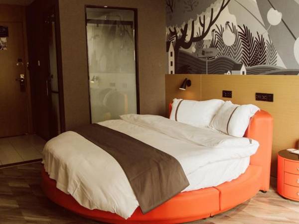 Thank Inn Anhui Fuyang Yingquan District Linyi Mall