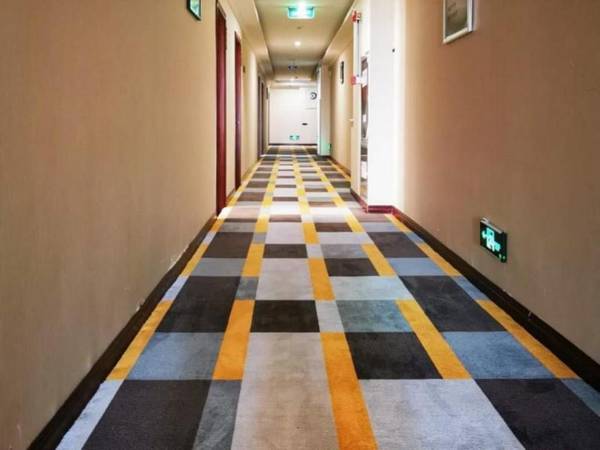 Shell Hotel Huainan Shou County Passenger Station Yaohai Grand Market