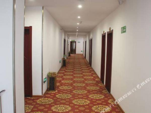 Huai Nan Wan Fu Express Hotel