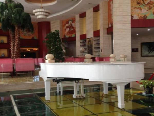 Dunhuang Grand Soluxe Hotel