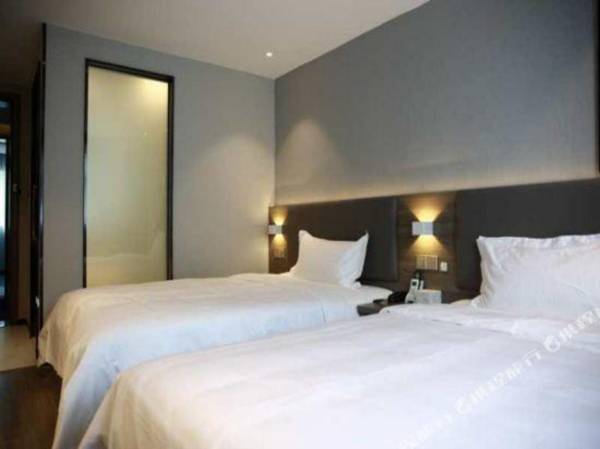 7 Premium Hotel (Jiaozuo railway station & Jianshe Road)