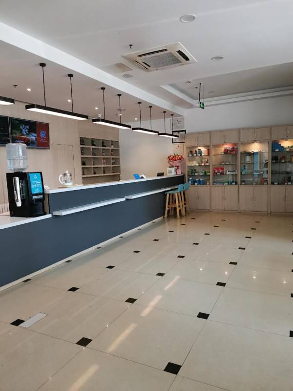 Hanting Hotel Jinan Laiwu Yinzuo Shopping Mall