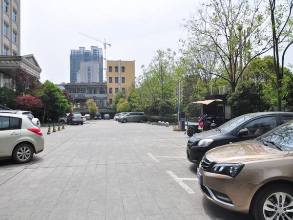 Hanting Hotel JiAn Jinggangshan Avenue
