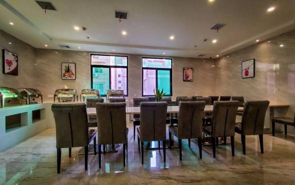 Starway Hotel Ji'an Jinggangshan Avenue People's Square