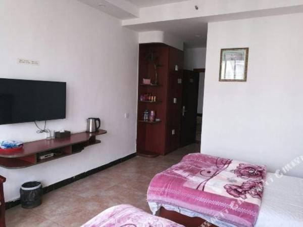 Huayun Hotel